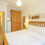 Ifsc Townhouse *