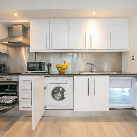 Ifsc Townhouse