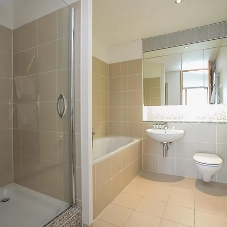 Ifsc Townhouse