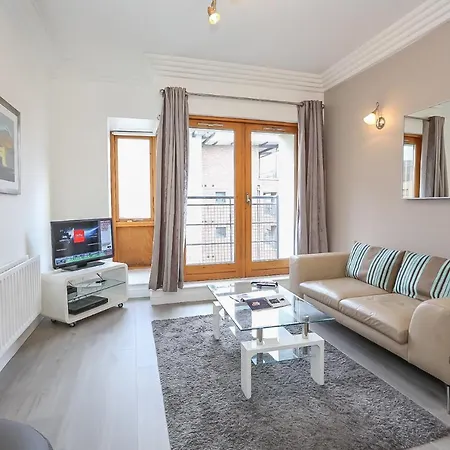 Ifsc Townhouse شقة *