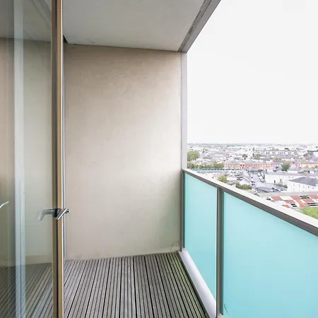 شقة Ifsc Townhouse *