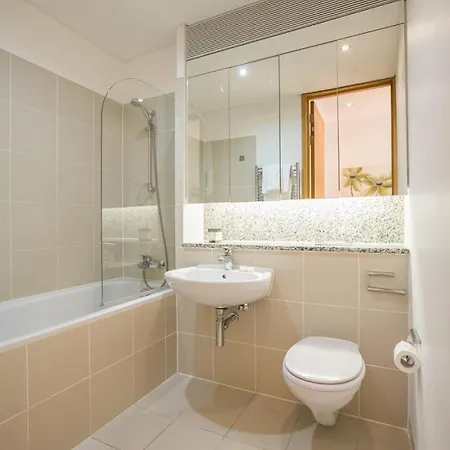 Ifsc Townhouse Appartement *
