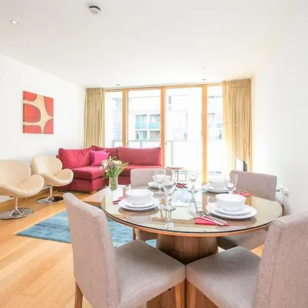 Appartement Ifsc Townhouse *