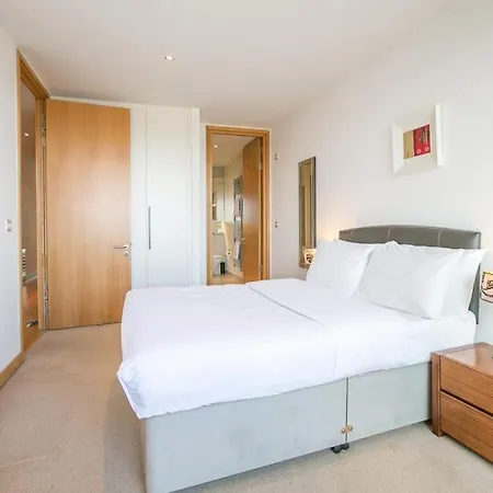Ifsc Townhouse *