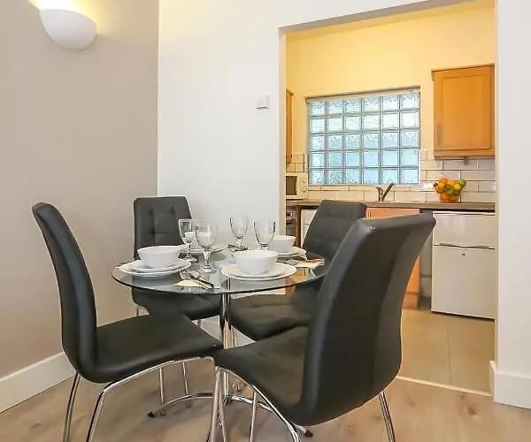 Ifsc Townhouse Апартаменты *