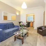 Ifsc Townhouse Daire