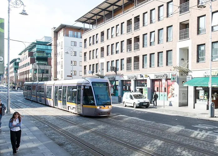 Ifsc Townhouse Apartments